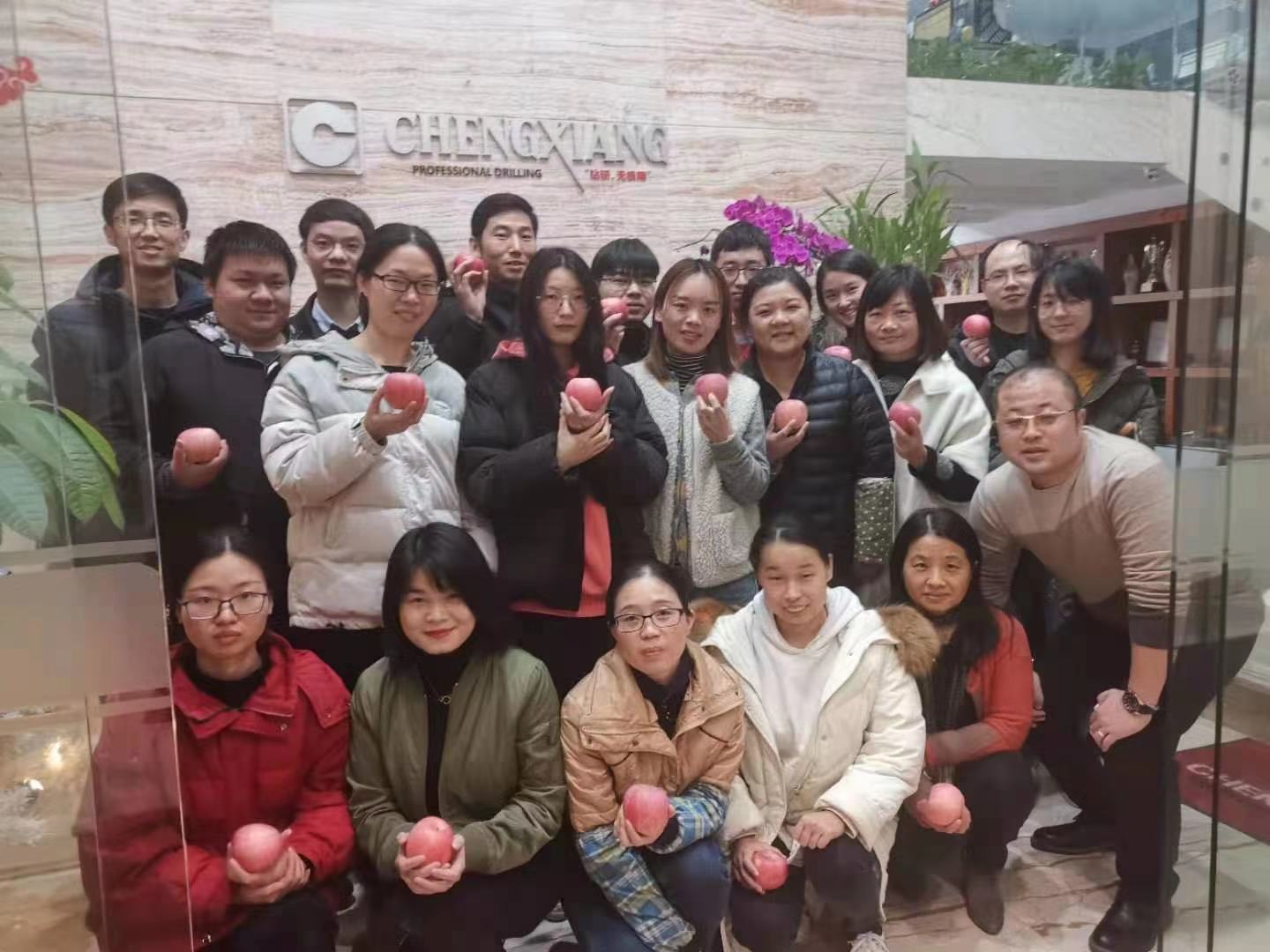 風(fēng)勁帆滿圖新志，砥礪奮進(jìn)正此時(shí)